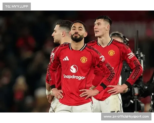 曼联2-0曼城，卡里克执教首秀告捷，姆伯莫、多尔古破门